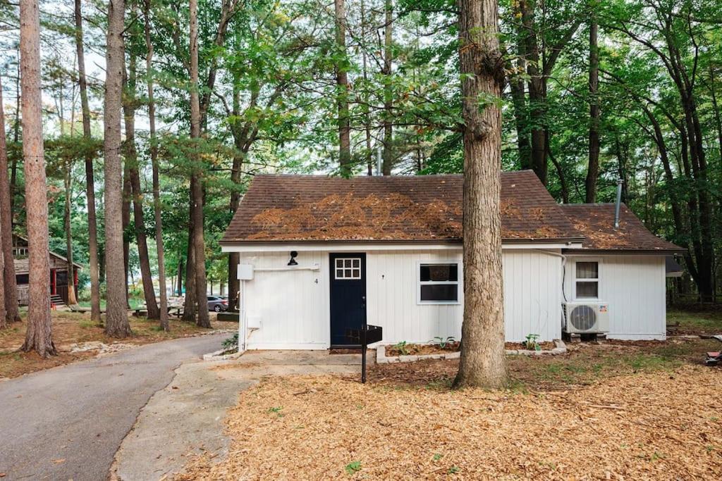 Arbutus Lake 3 Bedroom Cottage Traverse City Kültér fotó