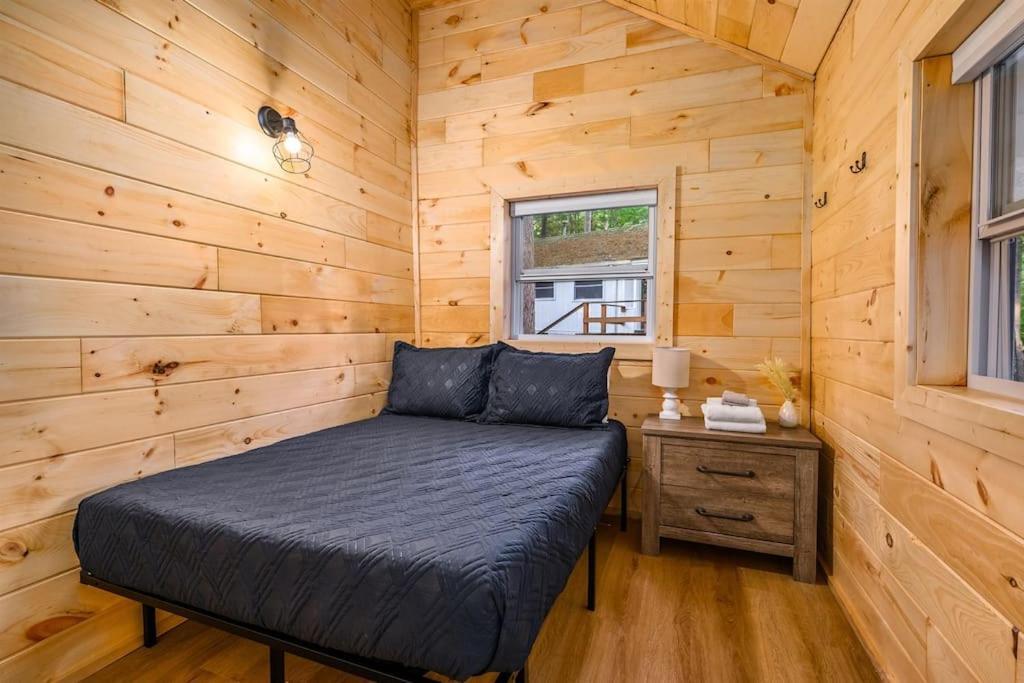 Arbutus Lake 3 Bedroom Cottage Traverse City Kültér fotó