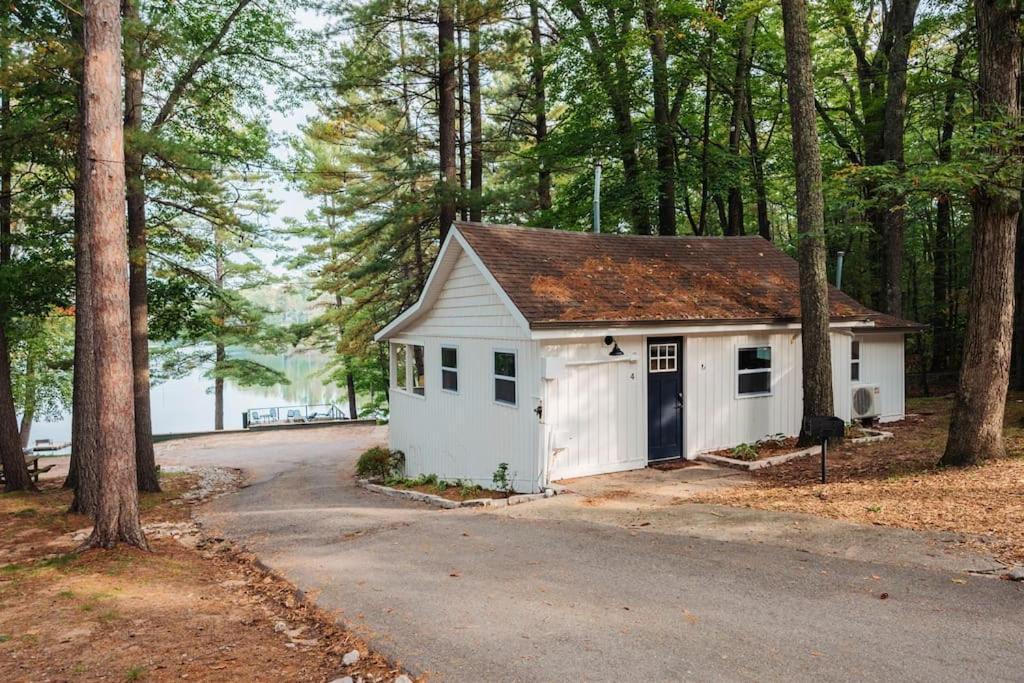Arbutus Lake 3 Bedroom Cottage Traverse City Kültér fotó